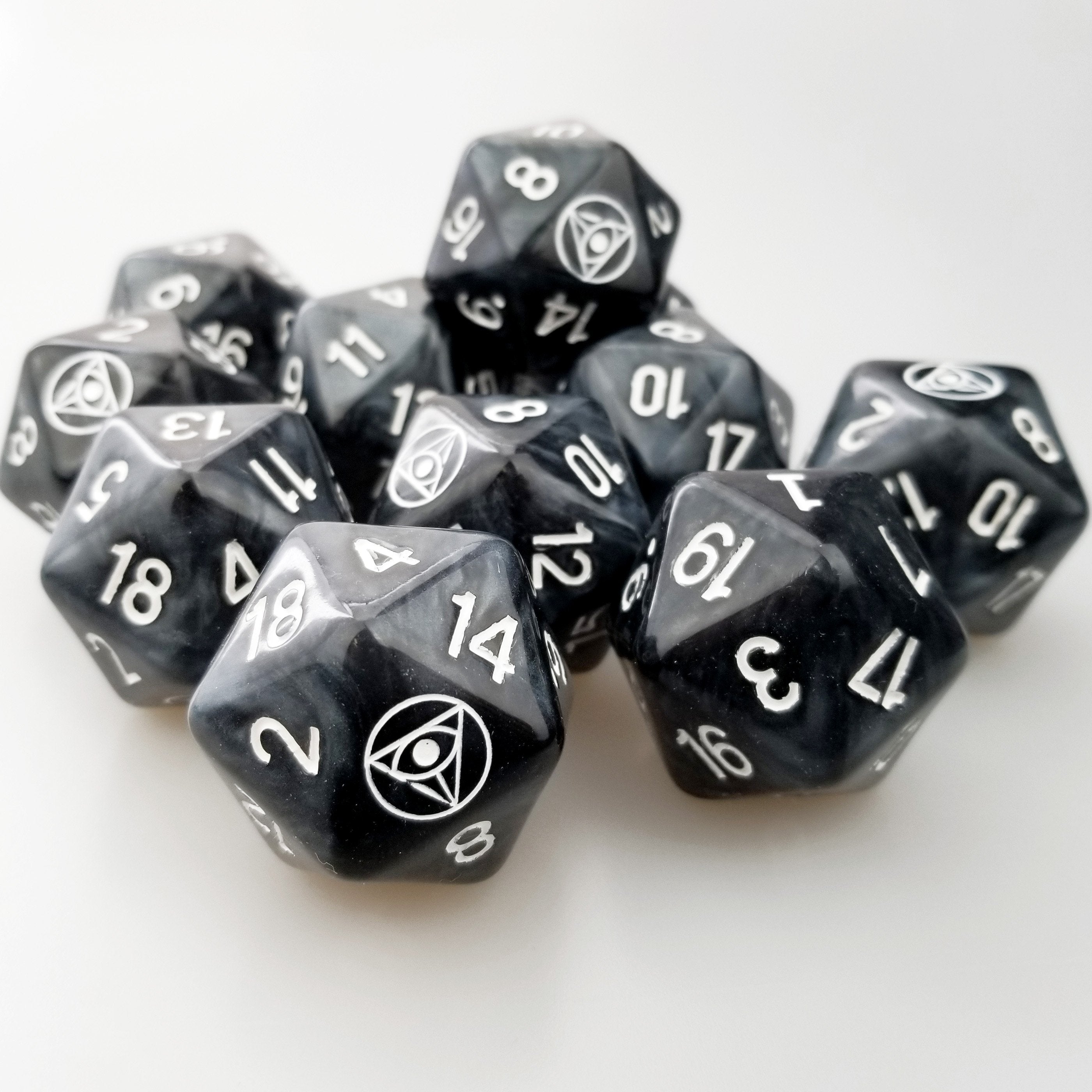 Custom Dice 34mm D20